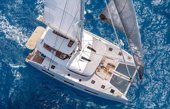 Lagoon 55 (luxury owner version)