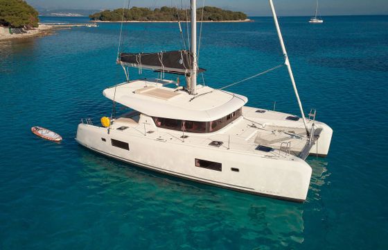 Lagoon 42