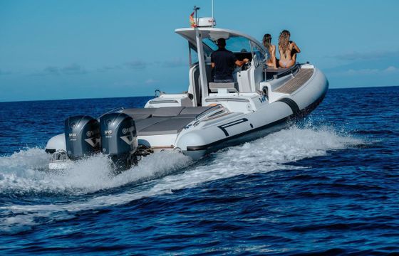 Pirelli Speedboats 1110
