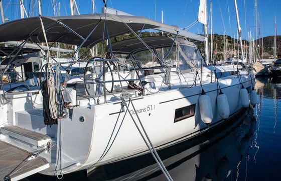 Beneteau Oceanis 51.1