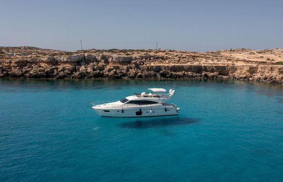 Ferretti 592