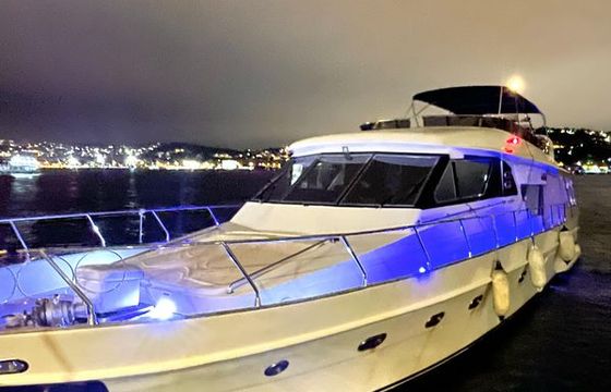 M/Y 82