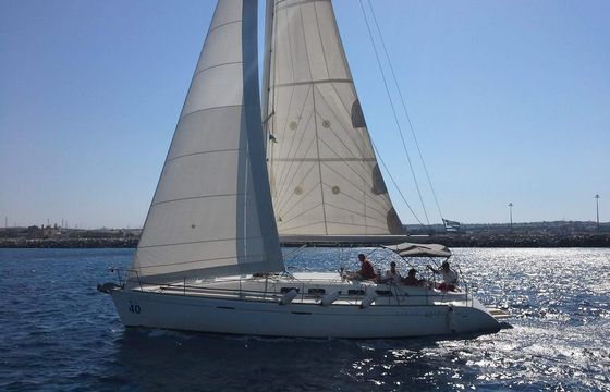 Bavaria 44