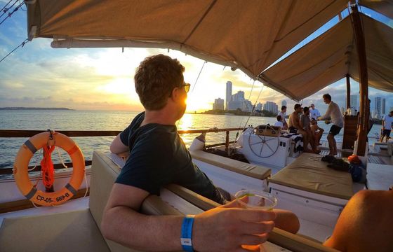 Catamaran Tiki 50