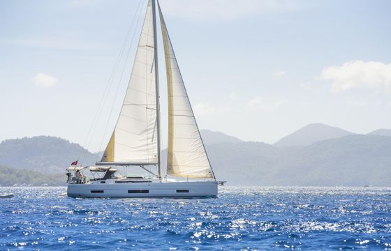 Dufour 470