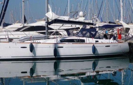 Beneteau Oceanis 43