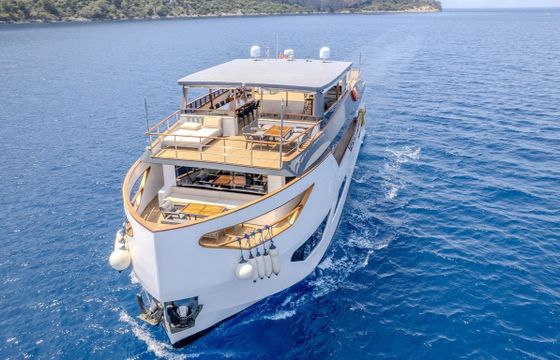 Motor yacht Custom Made