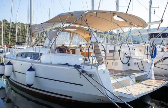 Dufour 382 GL