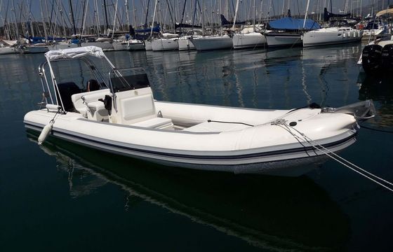 Oceanic oceanic motor yaucht