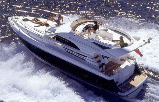 Fairline 38