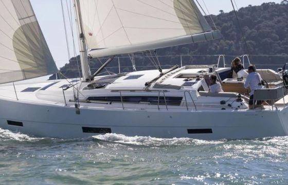 Dufour 430