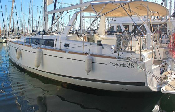 Beneteau Oceanis 38.1