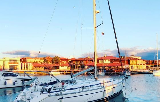 Bavaria 49