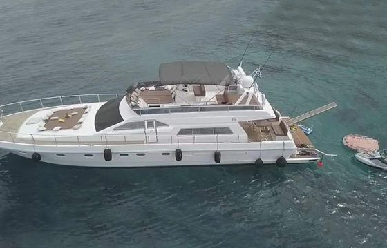 Ferretti 58