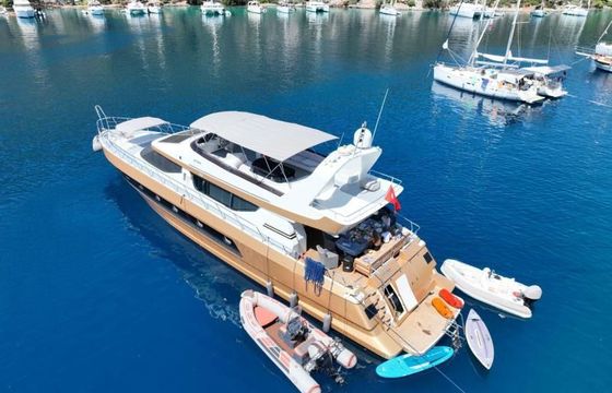 Motor yacht Custom Made