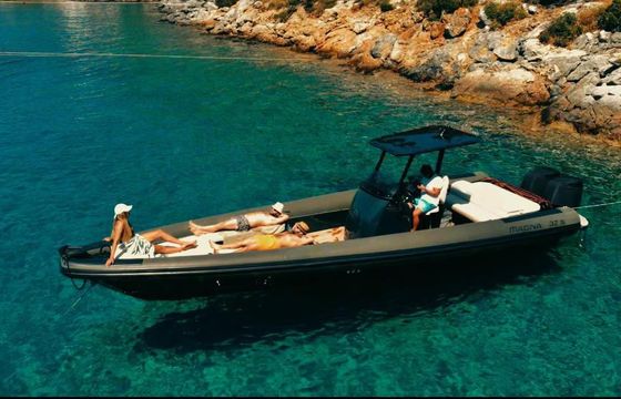 Motomarine Magna 32s