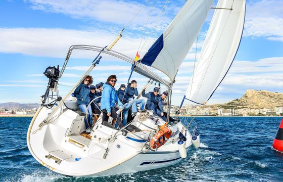 Bavaria 38