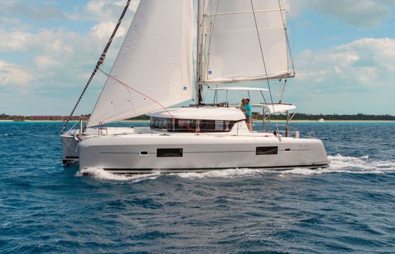 Lagoon 42