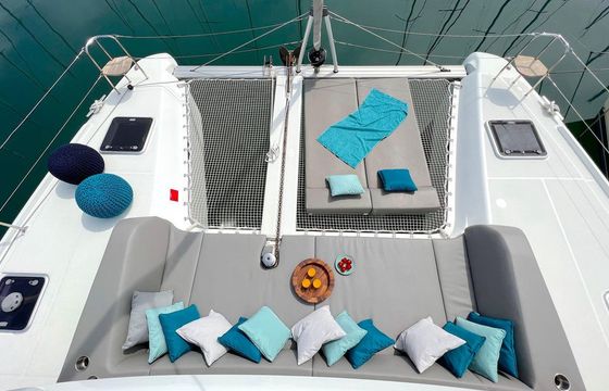 Lagoon 42