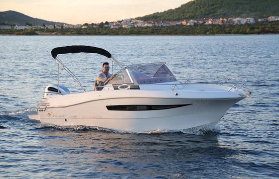 Atlantic Yachts Atlantic 690 cabin
