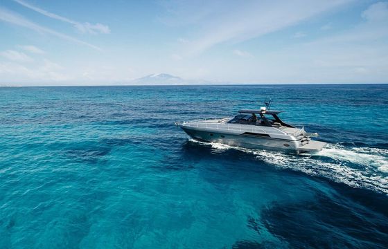 Pershing 40