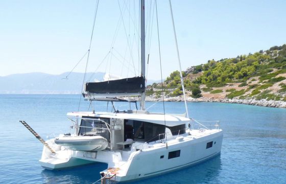 Lagoon 42