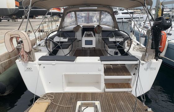 Dufour 390 Grand Large