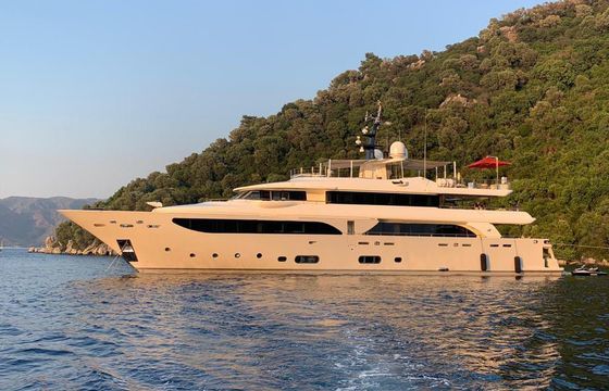M/Y 141