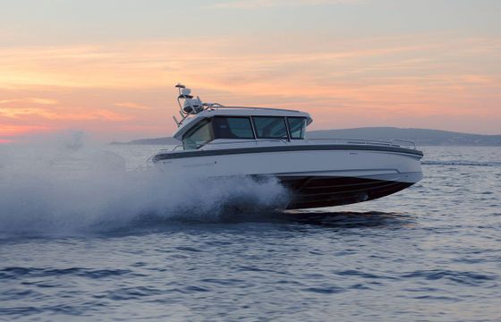 Axopar 28 Cabin