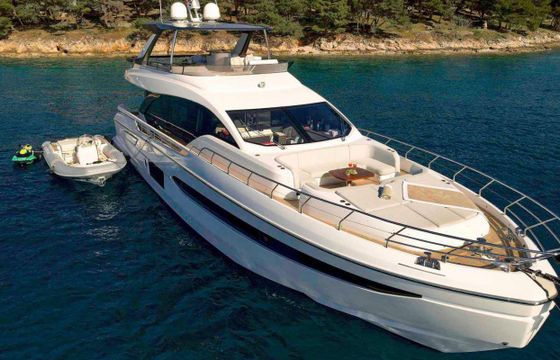 Azimut 78 Fly