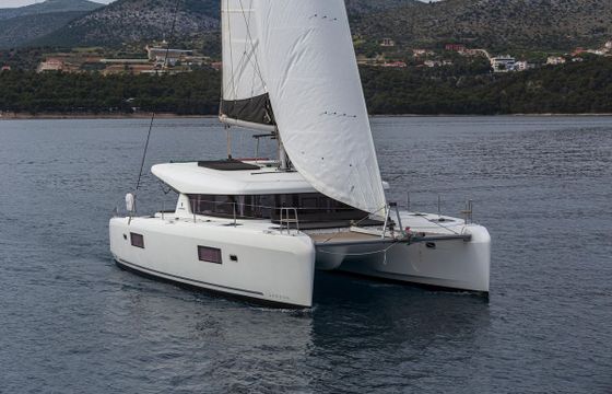 Lagoon 42