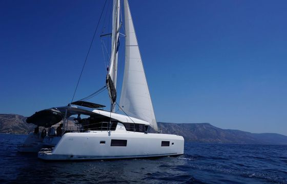 Lagoon 42