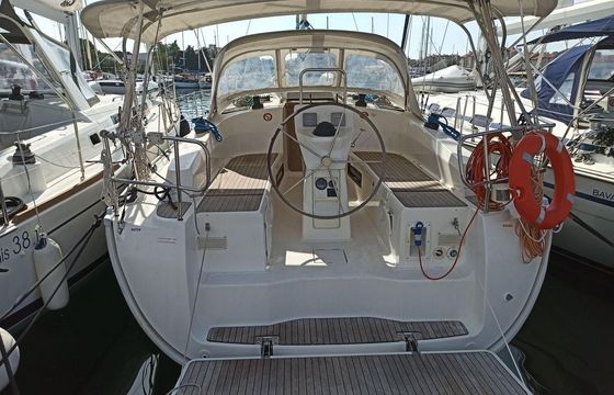 Bavaria Cruiser 36