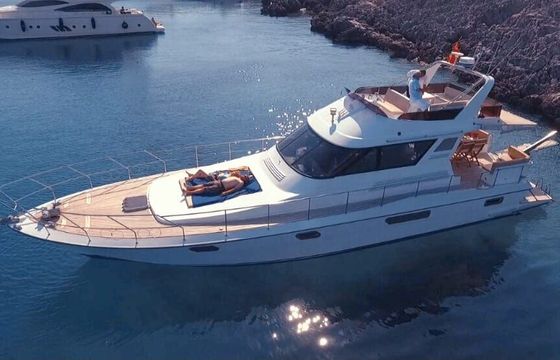 M/Y 56