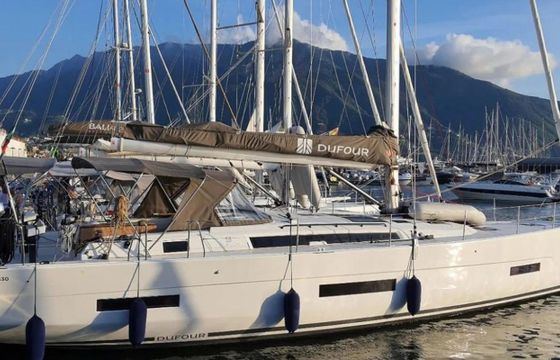 Dufour 530