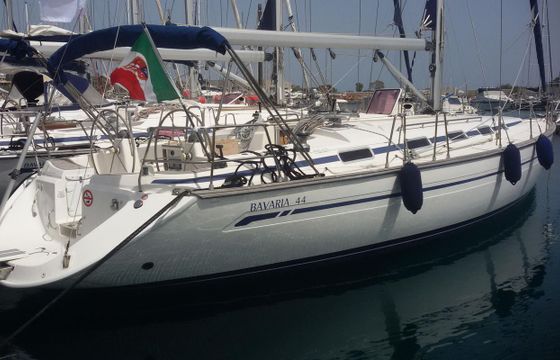 Bavaria 44
