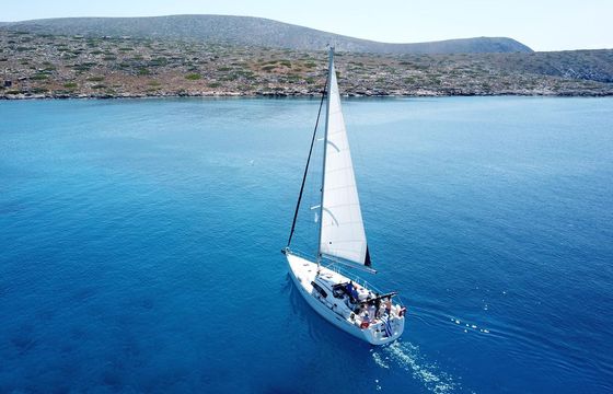 Beneteau Oceanis 43