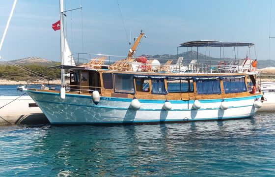 Custom Traditional Wooden Boat 56