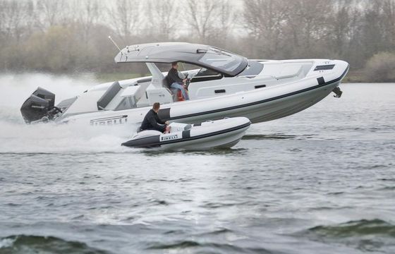 Pirelli Speedboats 35
