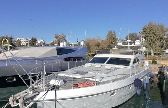 Ferretti 58