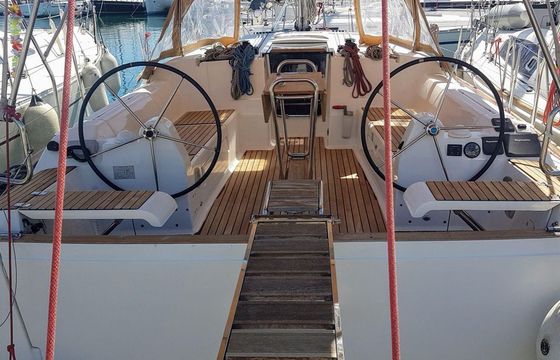 Dufour 382 GL