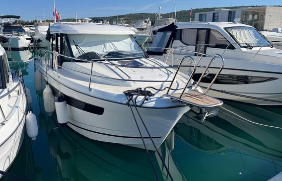 Jeanneau Merry Fisher 895