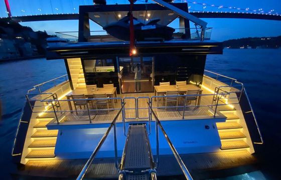 Catamaran 56