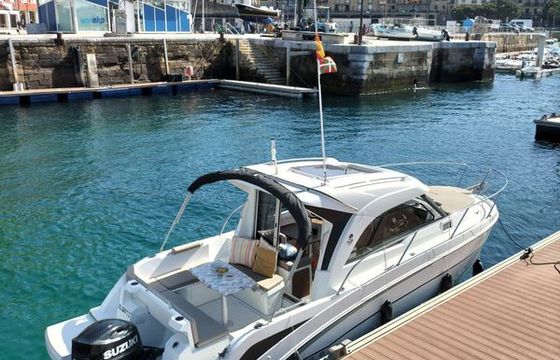 Beneteau Antares 8