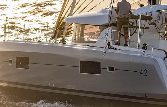 Lagoon 42