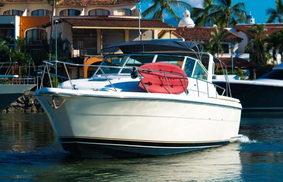 Tiara 44