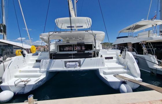 Lagoon 46
