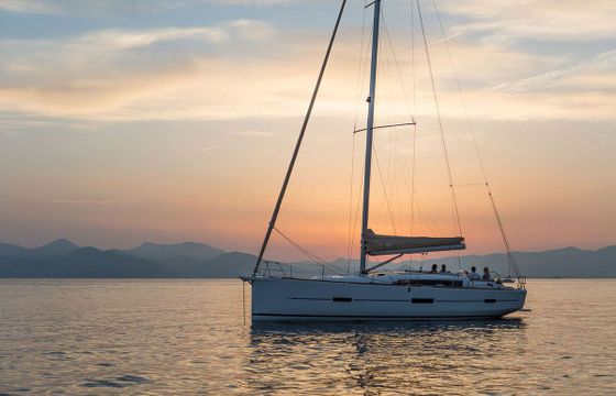 Dufour Grand Large 460