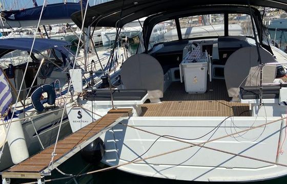 Beneteau Oceanis 51.1