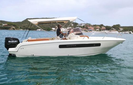 Invictus Yachts 270 CX Sun